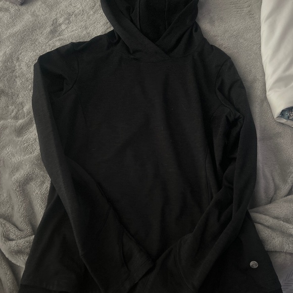 Apana Tops - Light weight hooded pullover